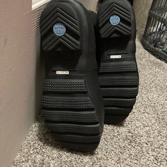 Hunter boots. Women’s size 8 - Picture 3 of 7